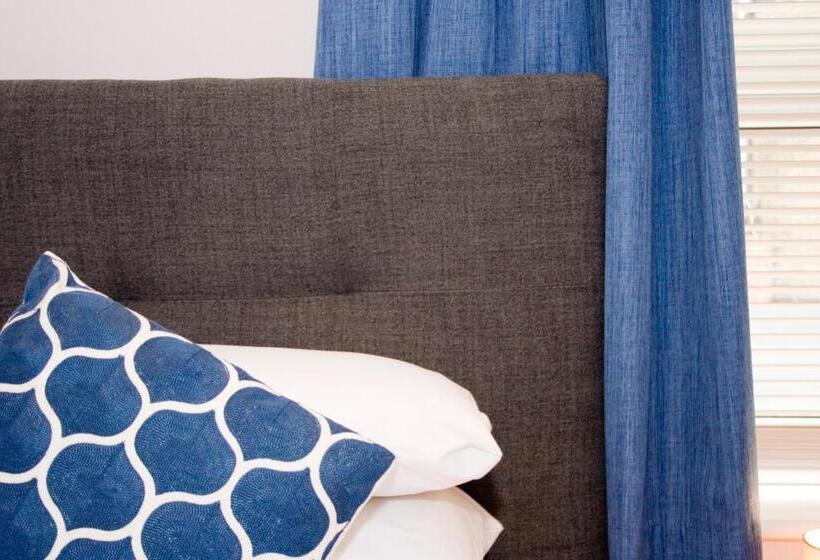 コンフォートルーム, The Wheatsheaf