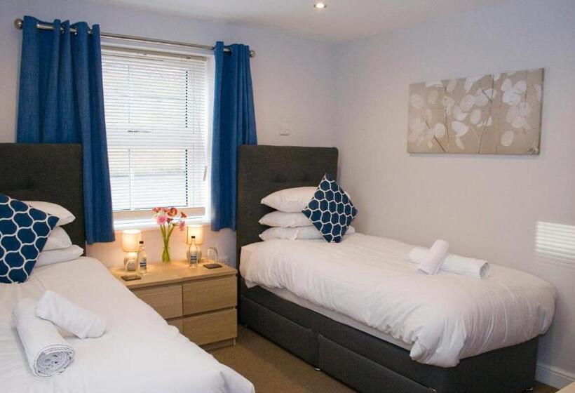 コンフォートルーム, The Wheatsheaf