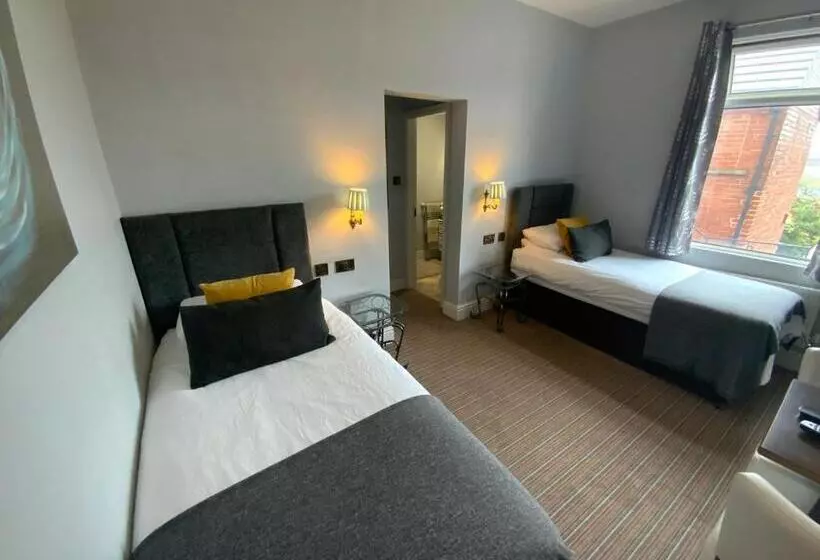 Standard Room, Wheldale