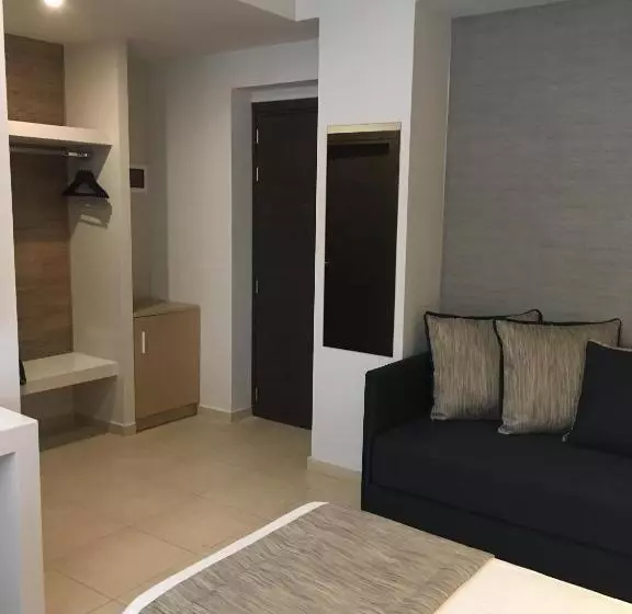 اتاق استاندارد سه نفره, Maison