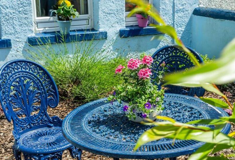 غرفة قياسية فردية, Dene House