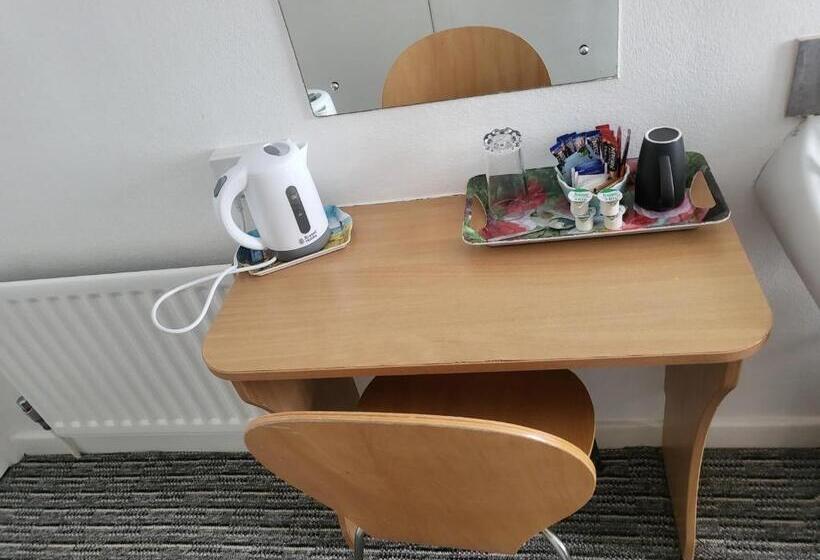 싱글 기본룸, St Georges