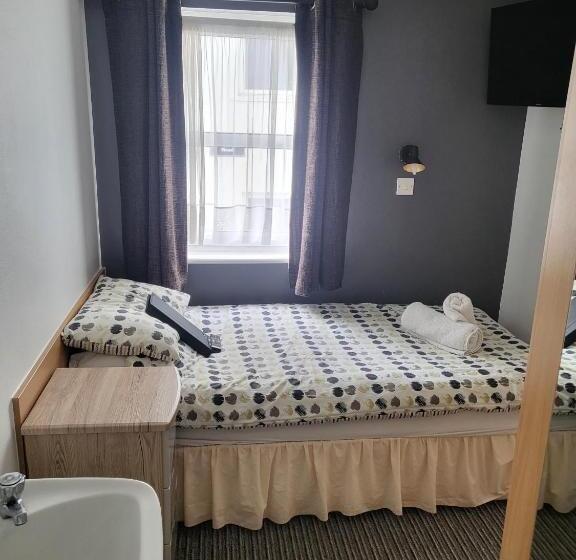 싱글 기본룸, St Georges