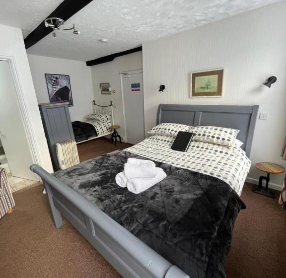 패밀리 룸, St Georges