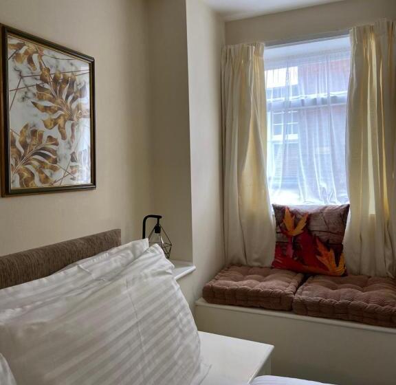 Номер Стандарт, The Mountview