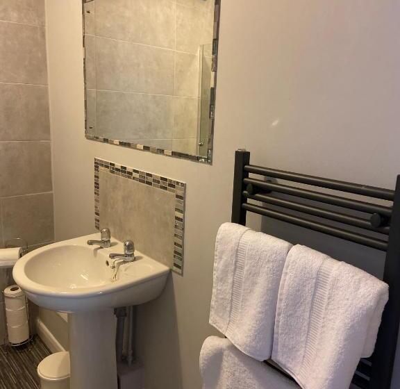 Номер Стандарт Индивидуальный Совместная Ванная, The Mountview