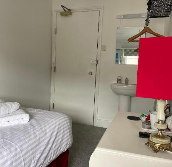 Номер Стандарт Индивидуальный Совместная Ванная, The Mountview