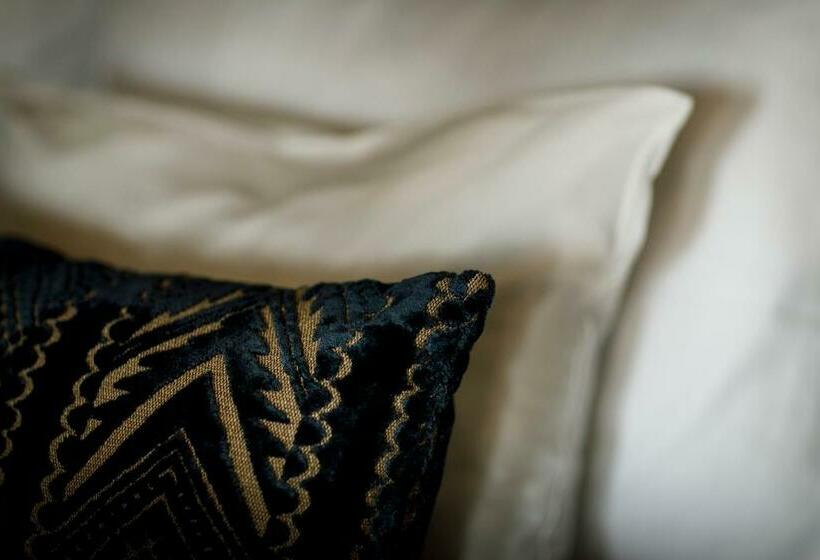 استودیوی استاندارد, Saga Apartments Oslo