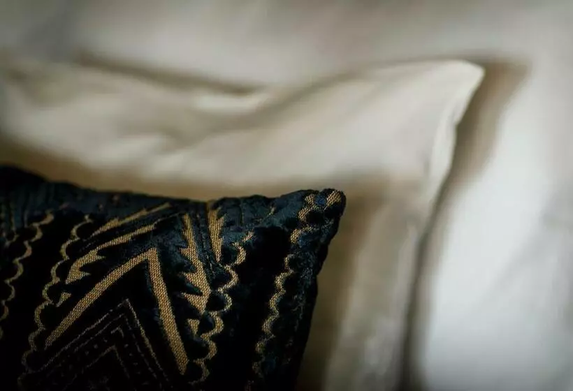 استودیوی استاندارد, Saga Apartments Oslo