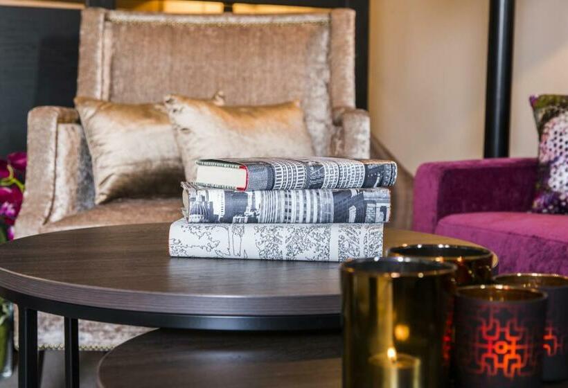 استودیوی استاندارد, Saga Apartments Oslo