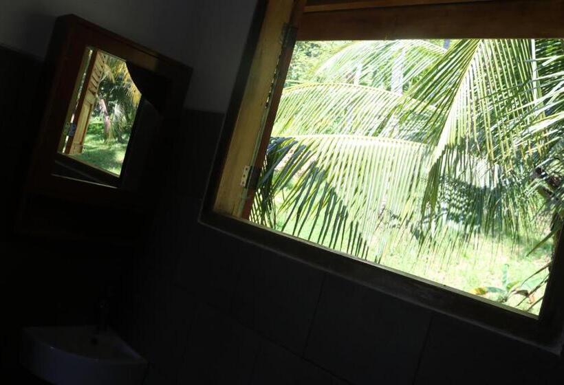 オーシャンビューデラックスルーム, Air Manis Hillside Villa Cafe & Resto