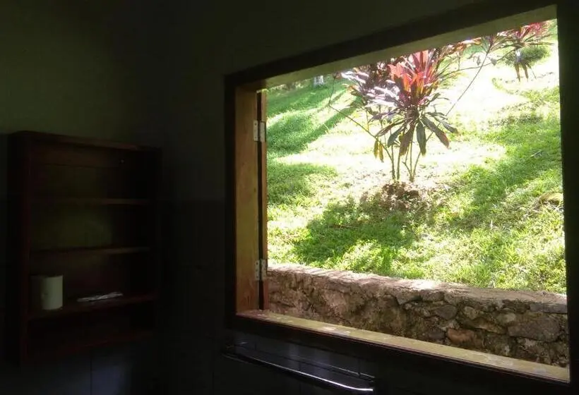 اتاق استاندارد, Air Manis Hillside Villa Cafe & Resto