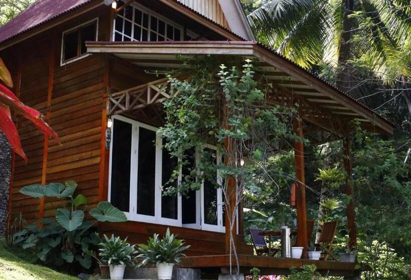 ガーデンビューの１ベッドルームビラ, Air Manis Hillside Villa Cafe & Resto