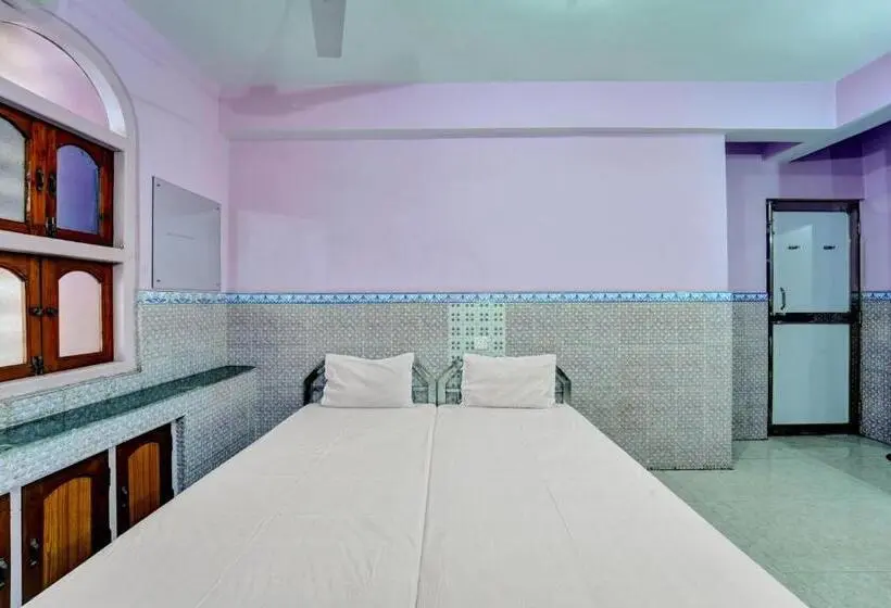 トリプルクラシックルーム, O Guru Nanak Residency