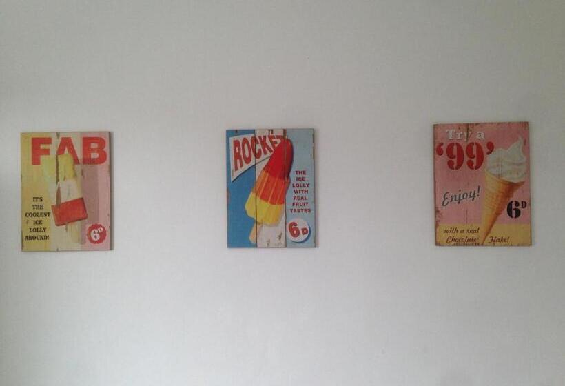 غرفة قياسية, The Sandhaven