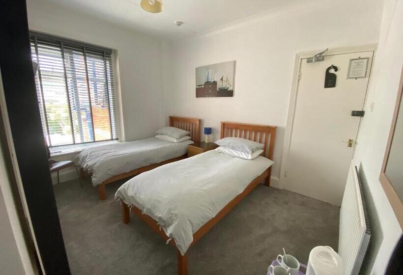 غرفة كلاسيكية, The Sandhaven