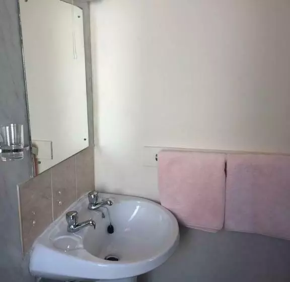Chambre Standard, Adelphi Guest House