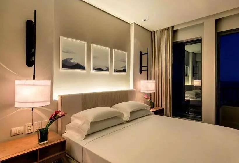 Club Room King Bed, Grand Hyatt Rio De Janeiro