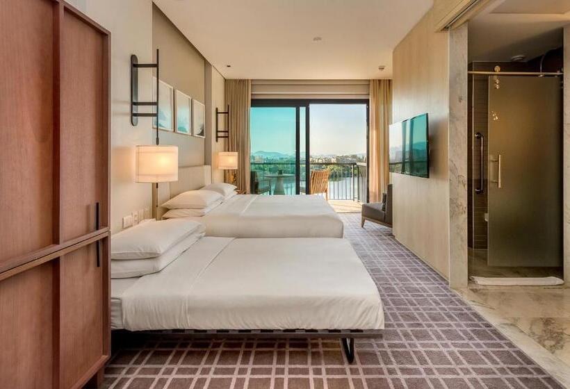 适合残疾人士使用的带超级大床的标准间, Grand Hyatt Rio De Janeiro