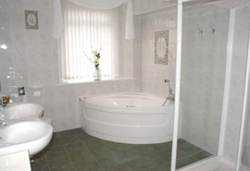 スーペリアースイート, The Old Ginn House Inn