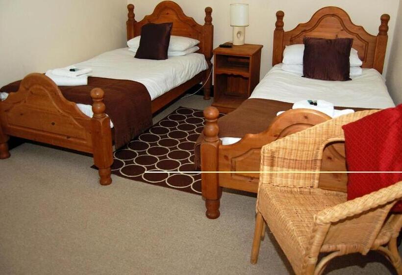 חדר סטנדרט, Old Post Office