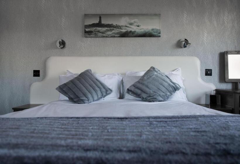 Семейный Номер, The Rhiconich