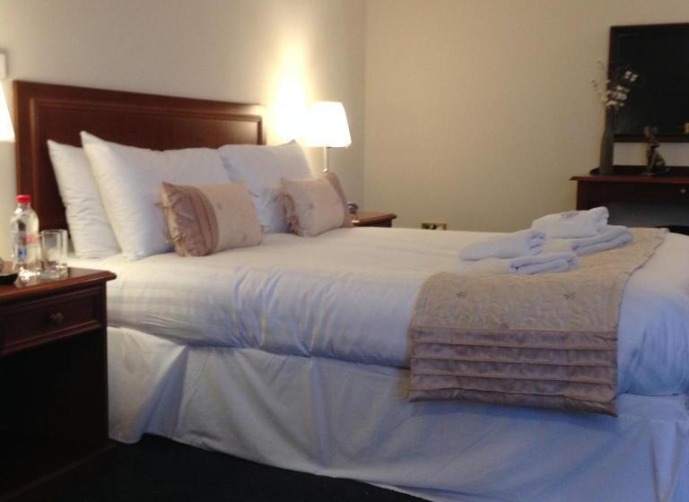 جناح, The Swan Inn