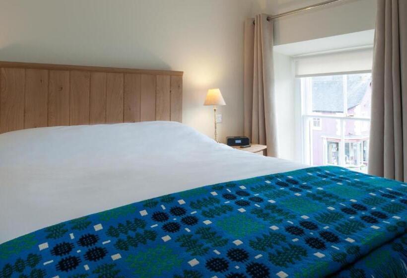 חדר סופריור, Y Talbot