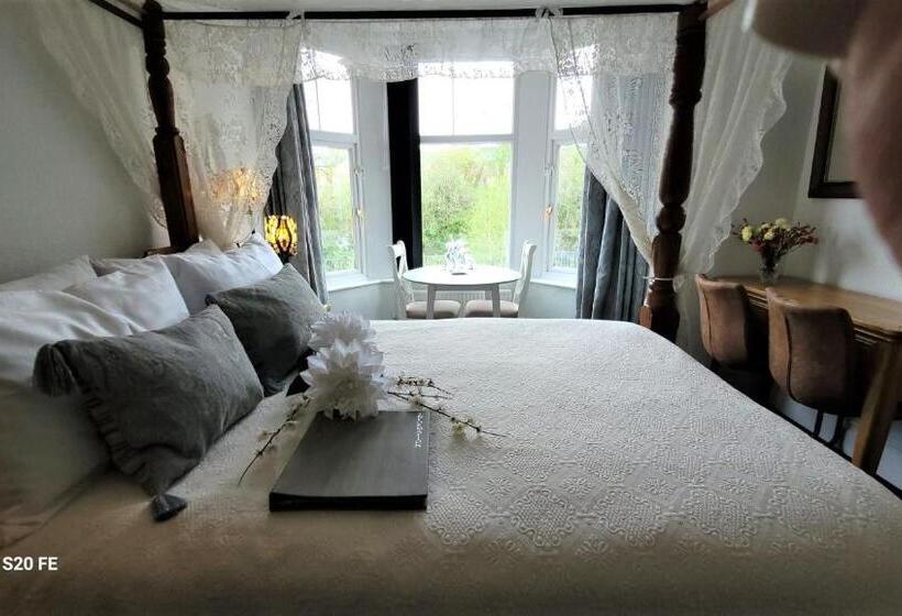 غرفة عائلية كلاسيكية, Greylands Guest House