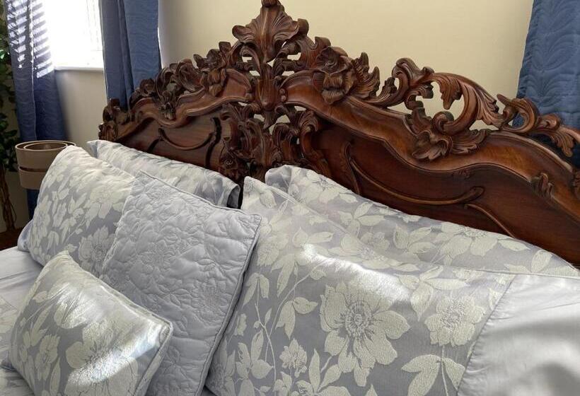 Номер Deluxe Кровать Кинг, The Goodlife Guesthouse