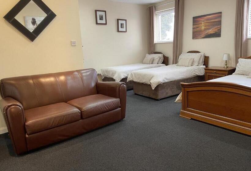 חדר סטנדרט לשלושה, The Goodlife Guesthouse