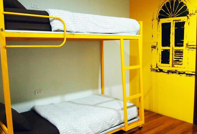 ルームシェアのワンベッド, Phuket Sunny Hostel