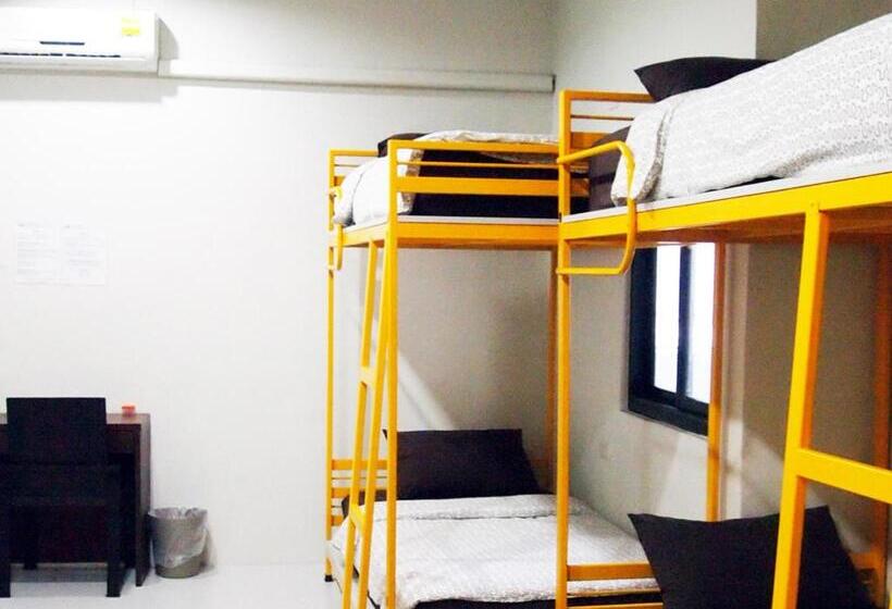 ルームシェアのワンベッド, Phuket Sunny Hostel