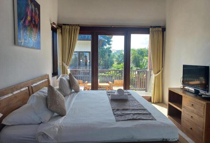 וילה עם חדר שינה אחד ובריכת שחיה, Villa Kemuning