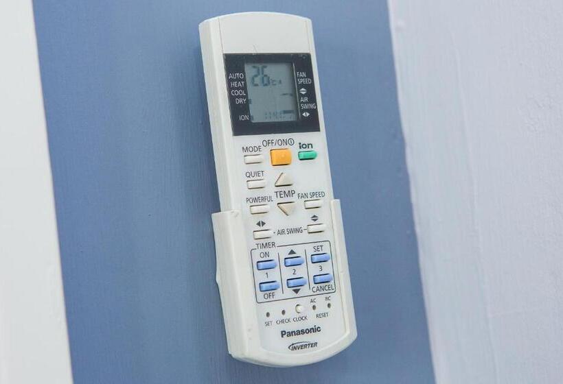 Студия Стандарт, Studios At Glenthorne