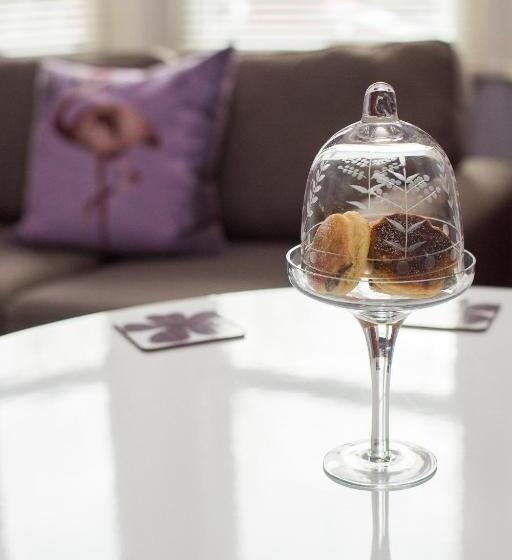 Студия Стандарт, Studios At Glenthorne