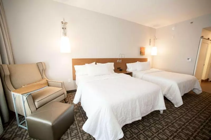 1ベッドルームのデラックスアパートメント, Balcony Courtyard Sriracha Hotel & Serviced Apartments