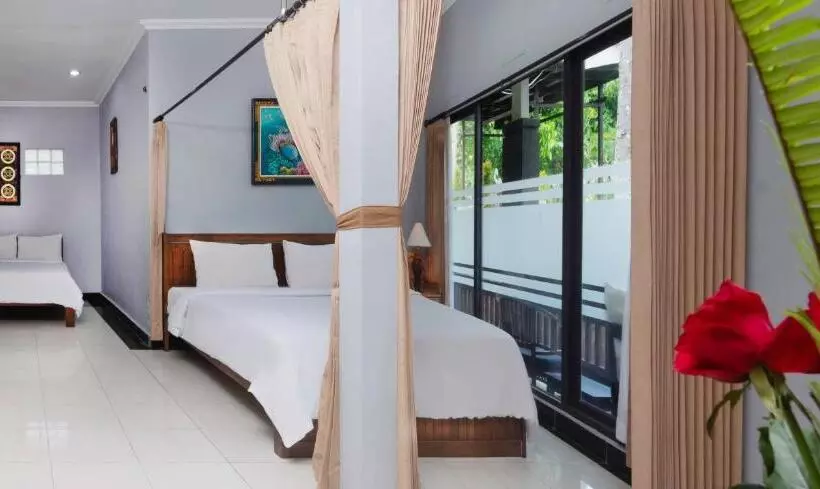 Perhehuone, Dewi Sinta Hotel And Restaurant