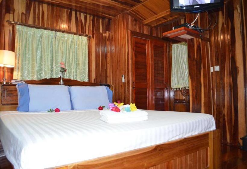 Бунгало Стандарт, Home Stay Stc Bed And Breakfast