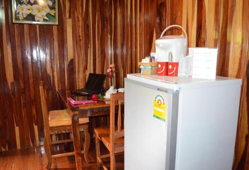 スタンダードバンガロー, Home Stay Stc Bed And Breakfast