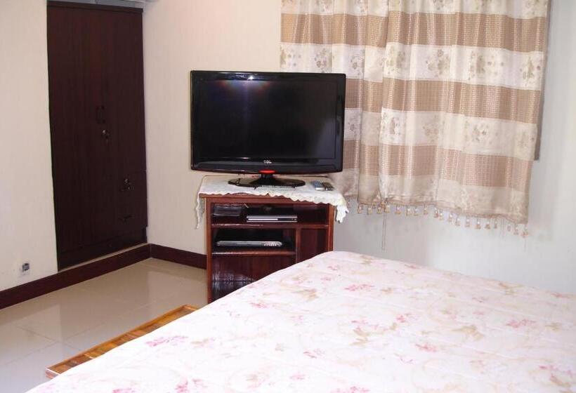 スタンダードバンガロー, Home Stay Stc Bed And Breakfast