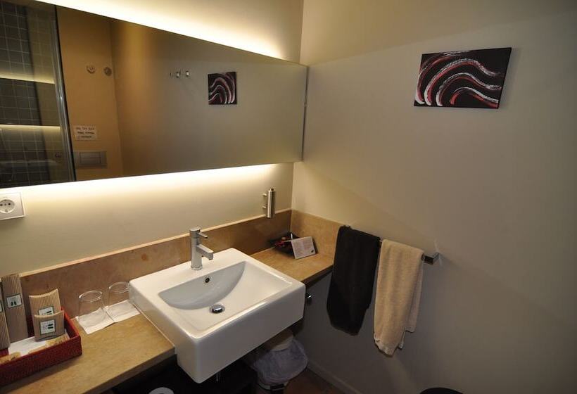 Номер Стандарт, Restaurant & Rooms Cabrit