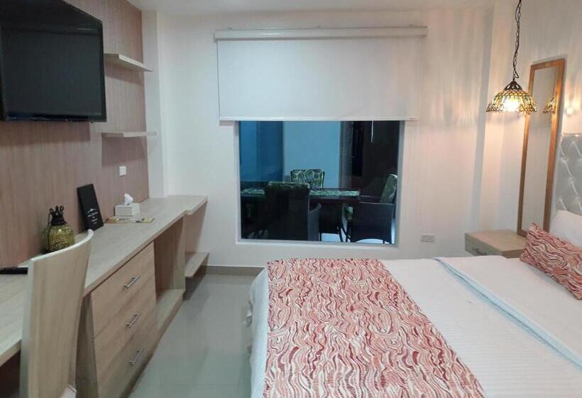 חדר אקזקיוטיב, Boutique El Poblado