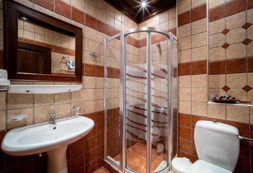 四人标准间, Giamandes