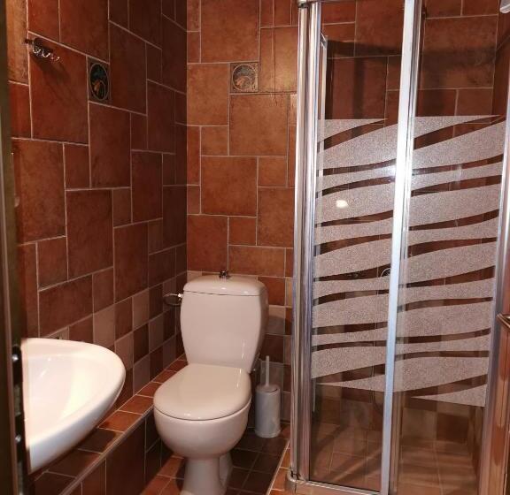 三人经典房间, Giamandes