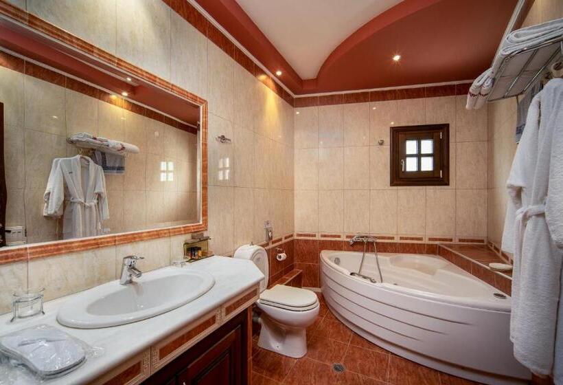 小型豪华套房, Giamandes