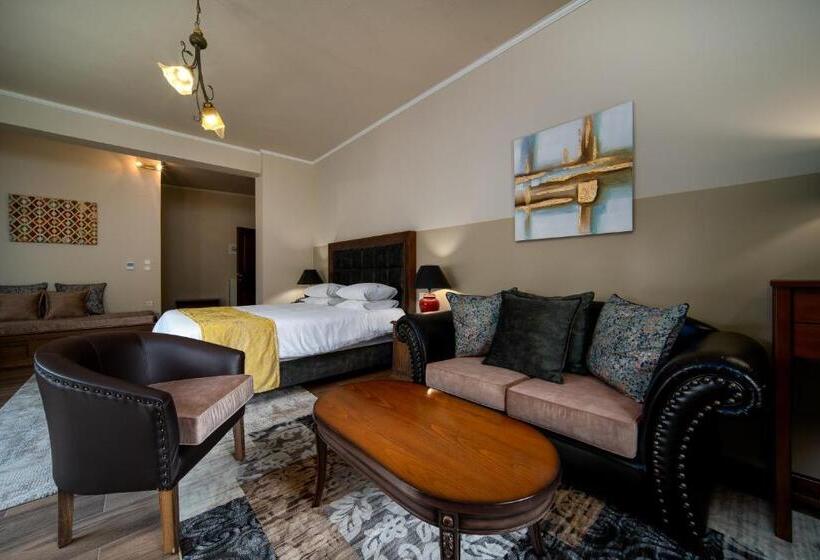 小型豪华套房, Giamandes