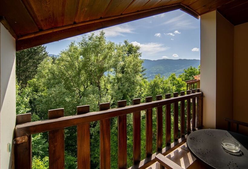 带2个卧室的套房, Giamandes