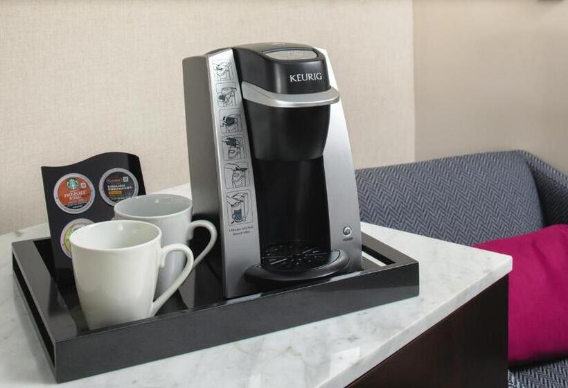 غرفة ديلوكس سرير كينج, Lucent