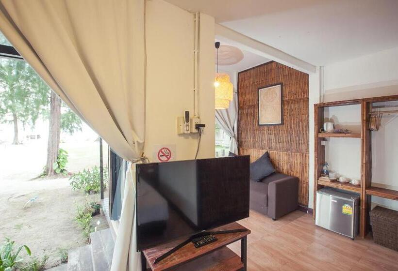 Бунгало Стандарт Вид на Море, Salisa Resort